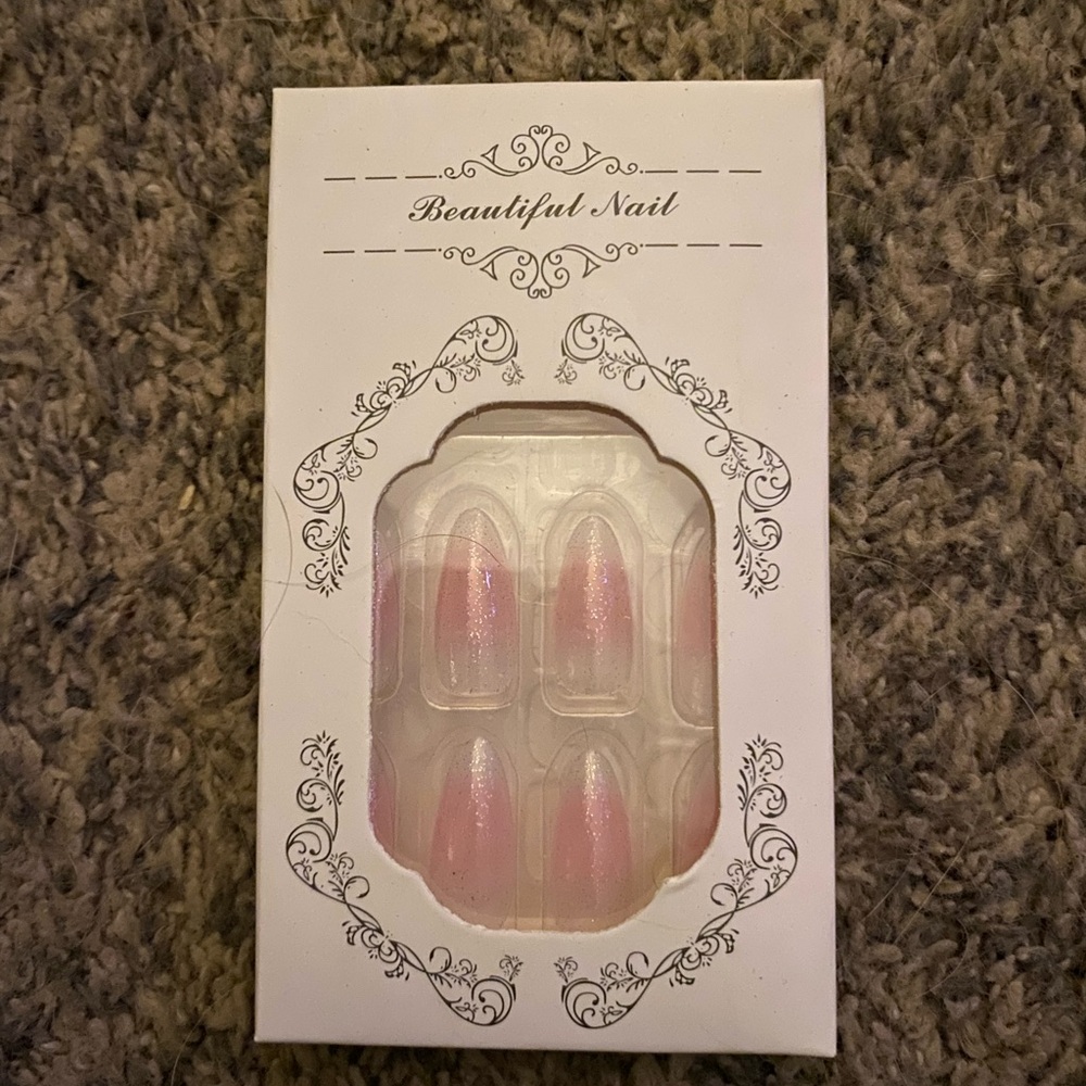 Beautiful Nail Pink Glitter Press-On Nails